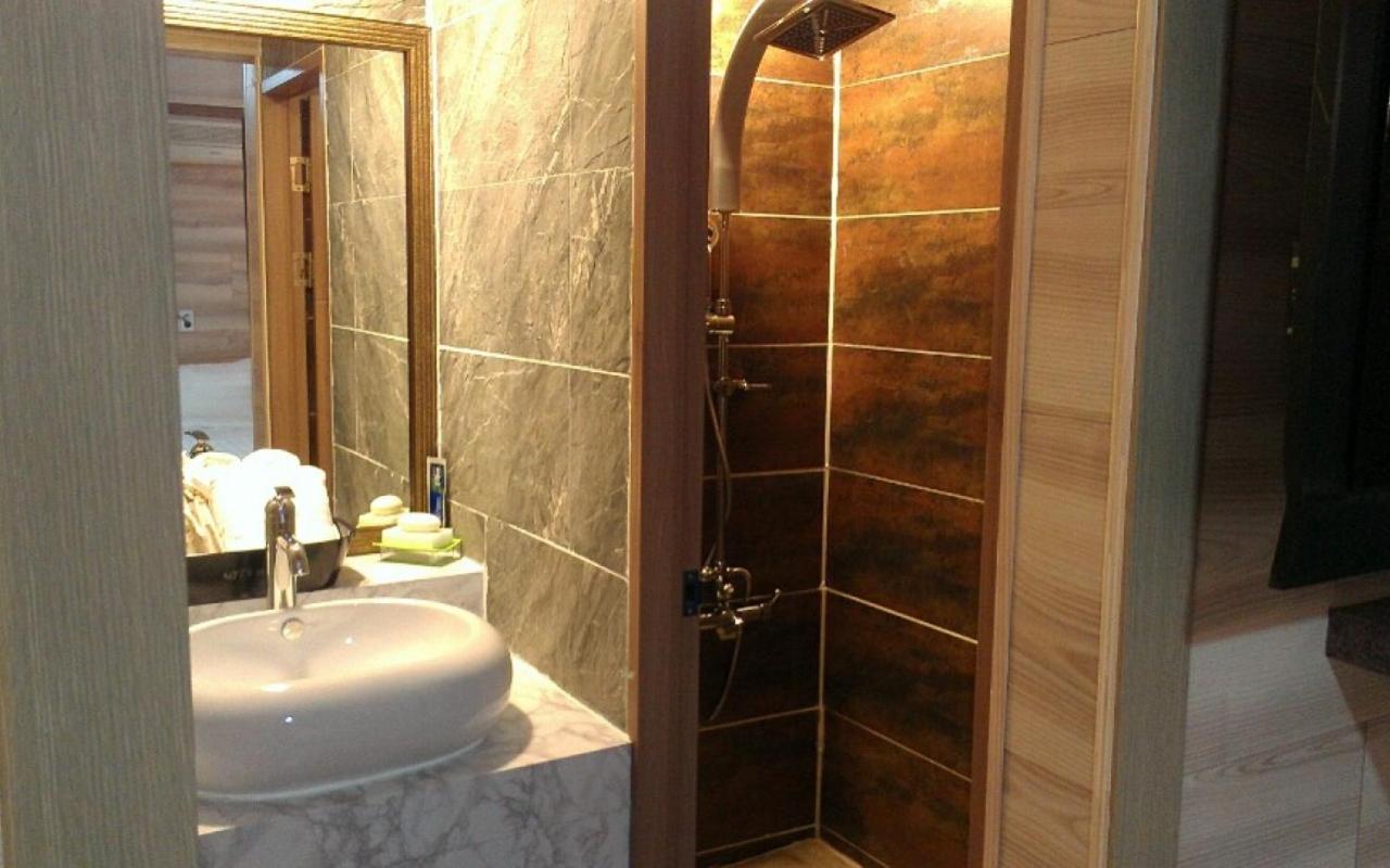 I.Y Hotel Σουγόν Εξωτερικό φωτογραφία