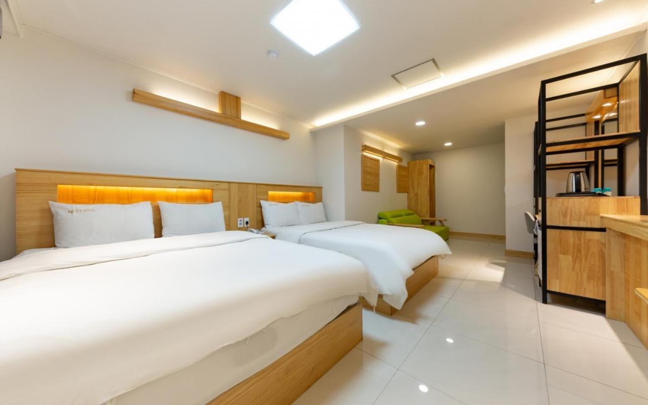 I.Y Hotel Σουγόν Εξωτερικό φωτογραφία